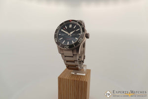 Christopher Ward C60 Elite Pro 1000 Diver 42mm Titanium on Bracelet Diving Watch - Experts Watches