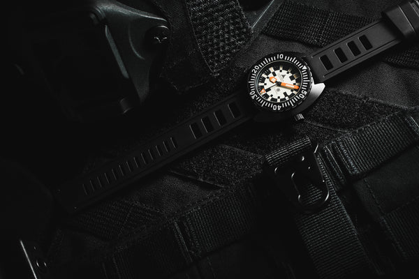 New Limited Edition SYNCHRON Military Diving Watch Black ISOfrane Rubber