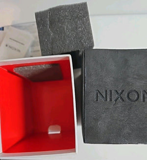 Used NIXON WATCH BOX with Foam Insert Manual - Experts Watches - NIXON