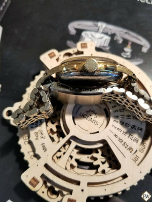expertswatches.com - ExpertsWatches.com
