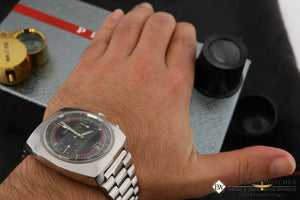 Serviced Vintage Zodiac Chronograph Cushion Watch Valjoux 7734 Poor Man Bracelet - Zodiac Wristwatches