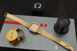 Vintage OMEGA Ladies  DE VILLE Automatic 32 Diamonds 18K Gold Watch Ref 8298 195