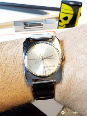 expertswatches.com - ExpertsWatches.com